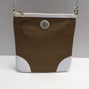 Brand new!Tory Burch Robinson Swingpack